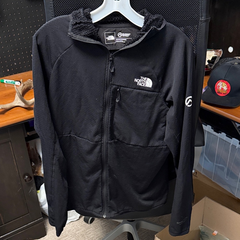 The North Face Men's Black Performance Jacket